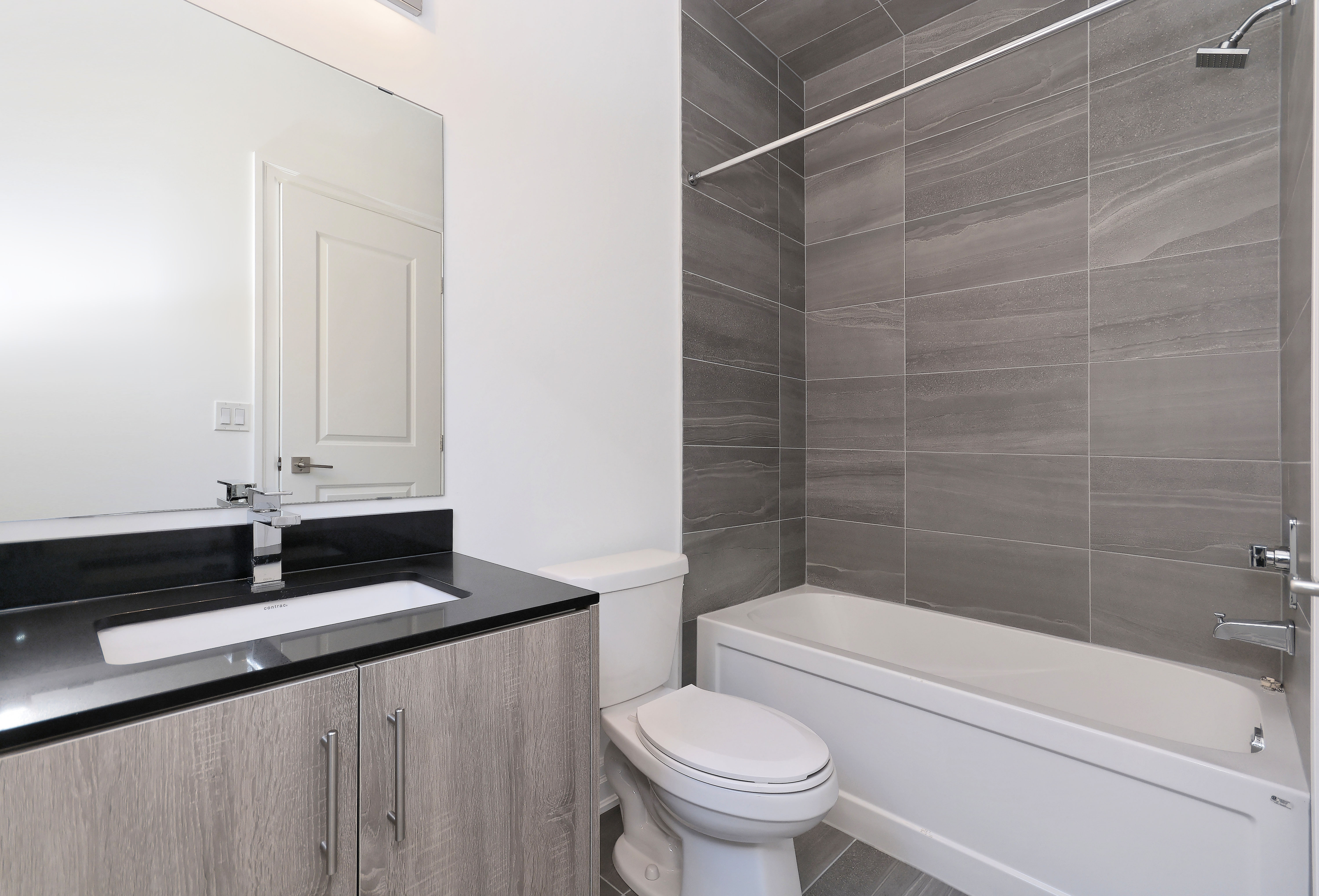 https://www.spectrumrealtyservices.com/images/037-2nd_Bedroom_Ensuite.jpg